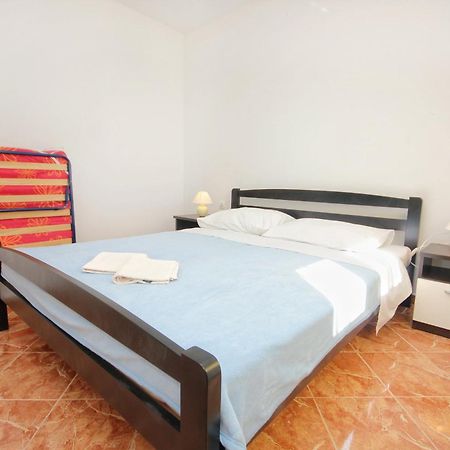 Apartments By The Sea Vlasici, Pag - 9324 Bilik gambar