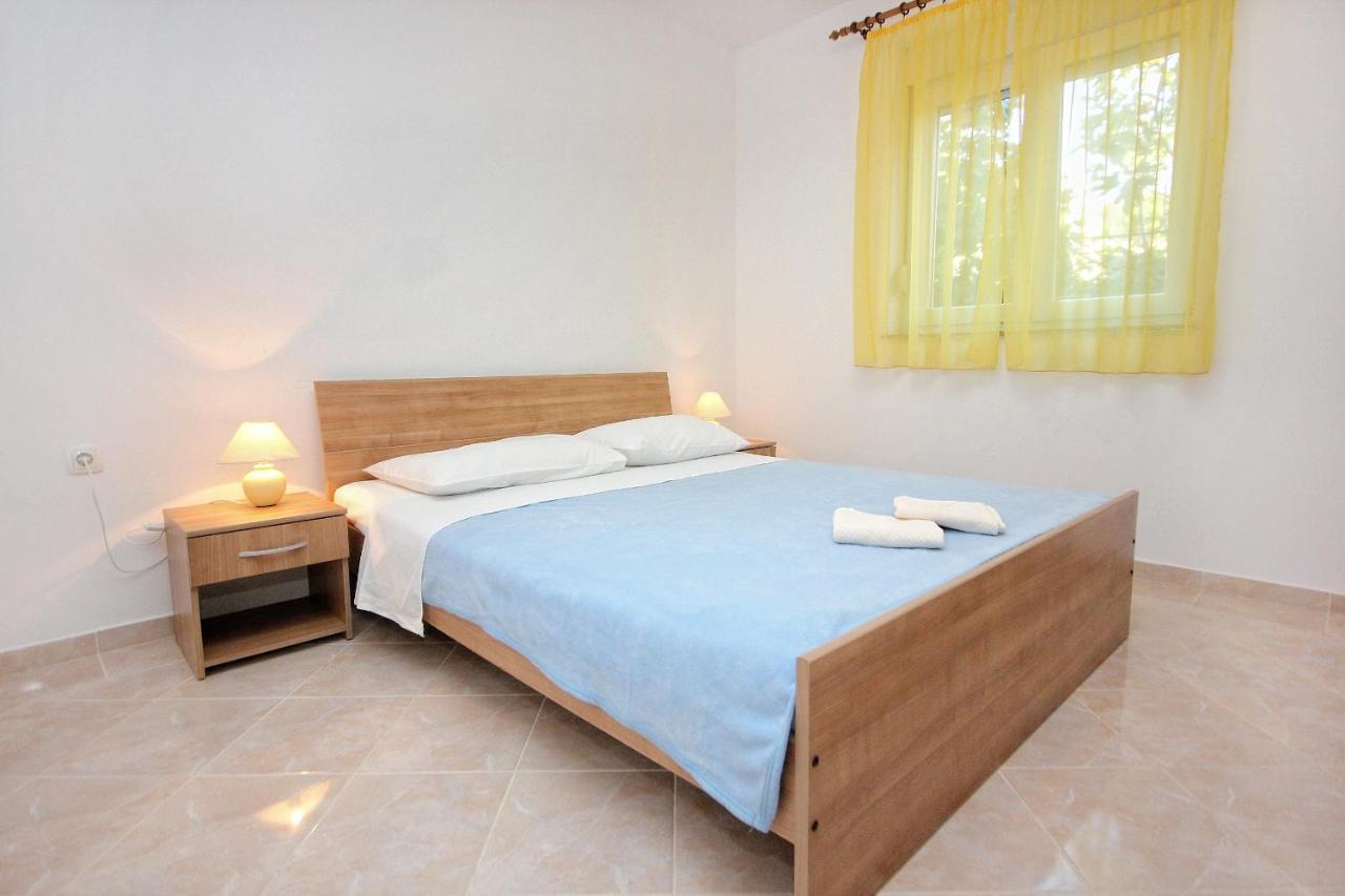 Apartments By The Sea Vlasici, Pag - 9324 Luaran gambar