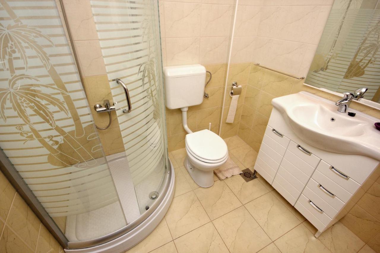 Apartments By The Sea Vlasici, Pag - 9324 Luaran gambar
