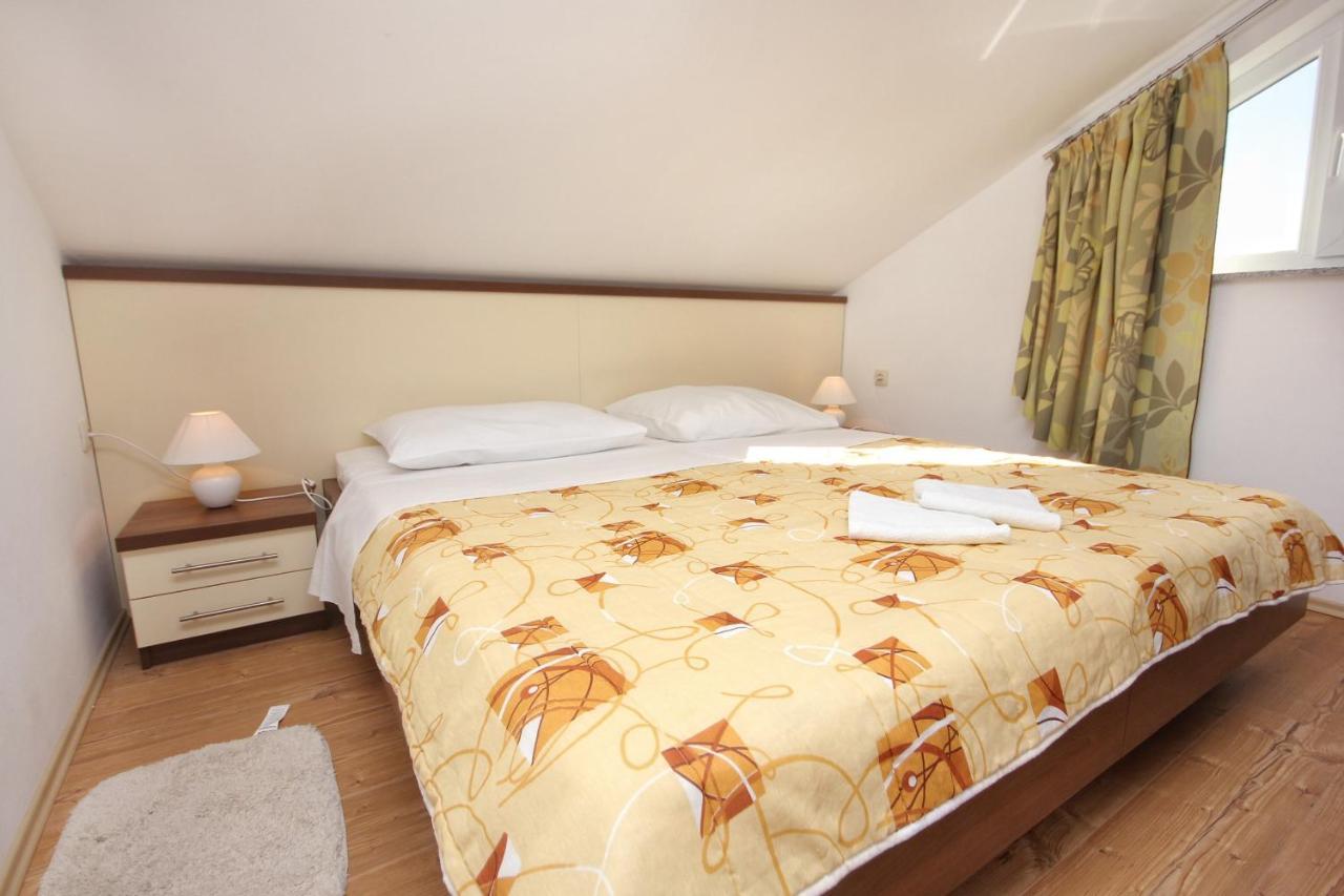 Apartments By The Sea Vlasici, Pag - 9324 Luaran gambar
