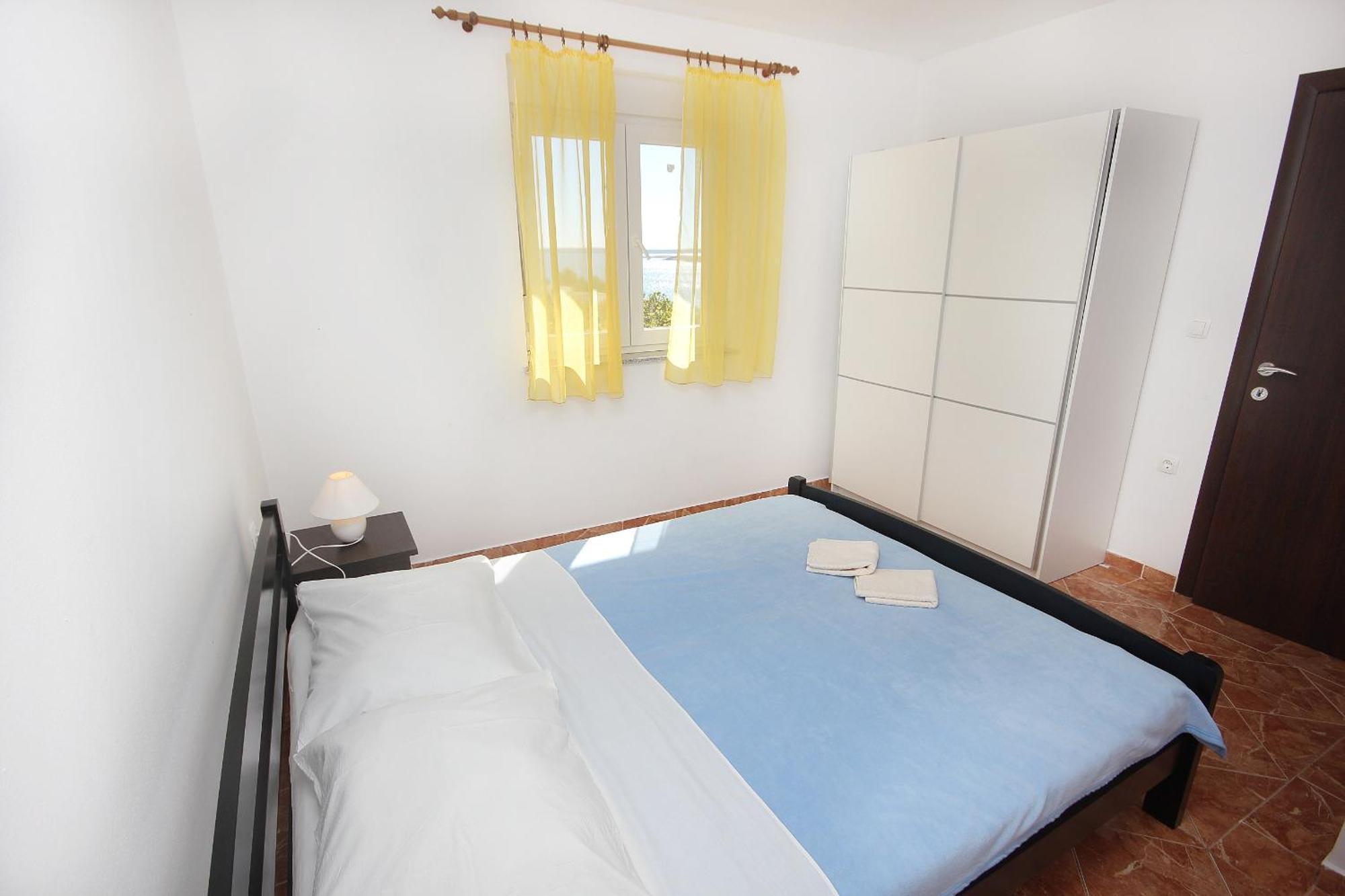 Apartments By The Sea Vlasici, Pag - 9324 Bilik gambar