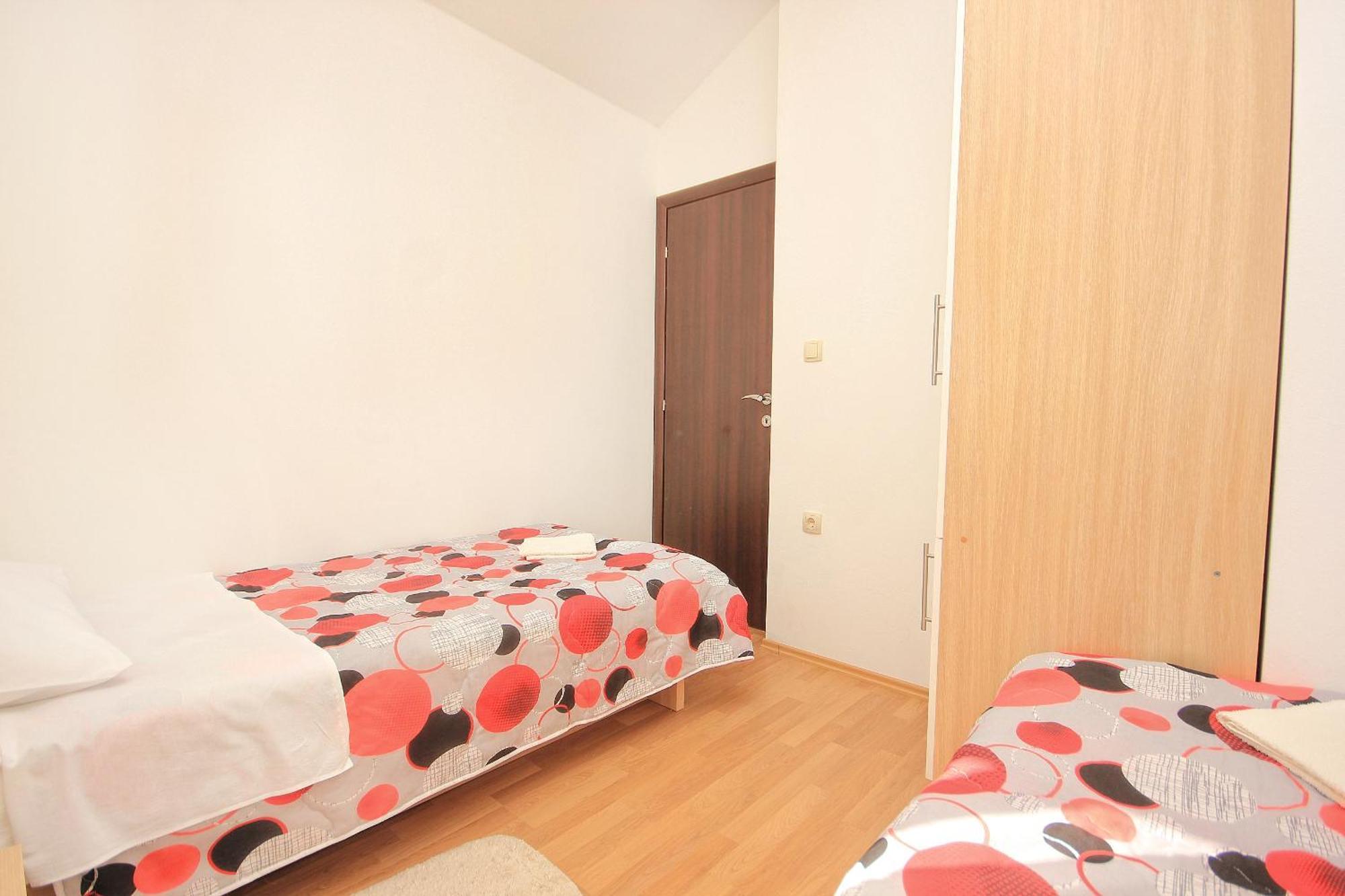 Apartments By The Sea Vlasici, Pag - 9324 Bilik gambar