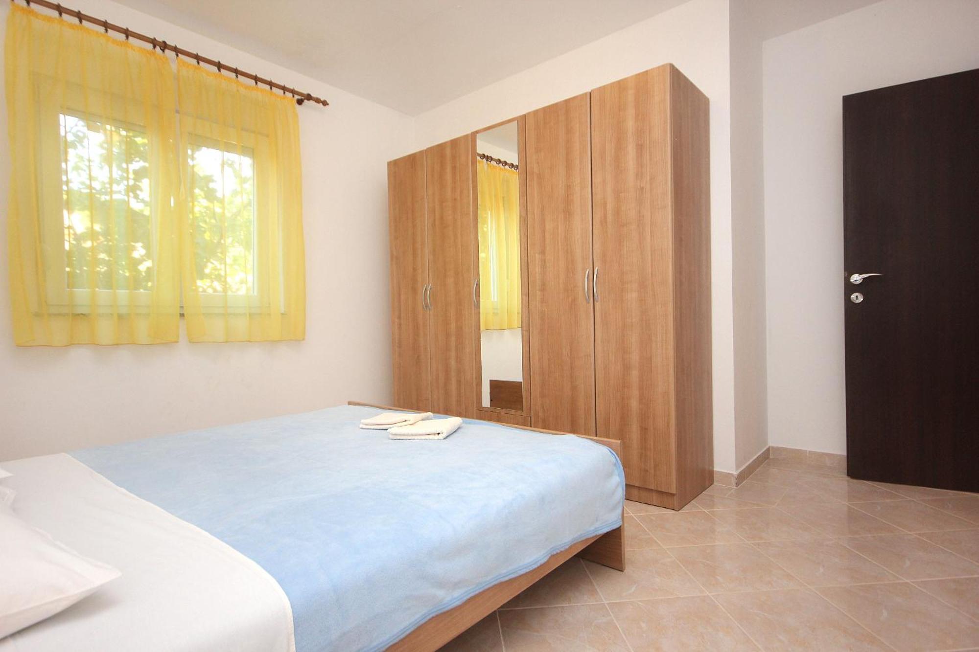 Apartments By The Sea Vlasici, Pag - 9324 Bilik gambar